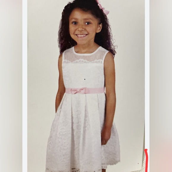 Elegant Jona Michelle White Lace Dress with Pink Bow - Picture 1 of 7